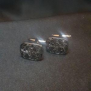 Cufflinks